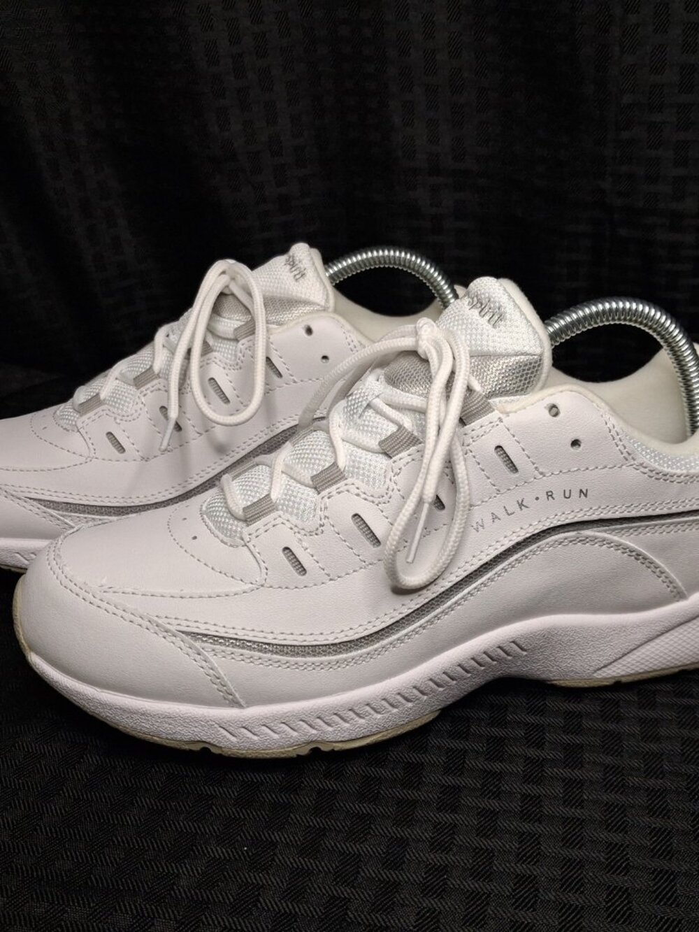 Easy Spirit Romy Walk/Run Shoes/Women’s Size 8 1/2 Color-White NWOB